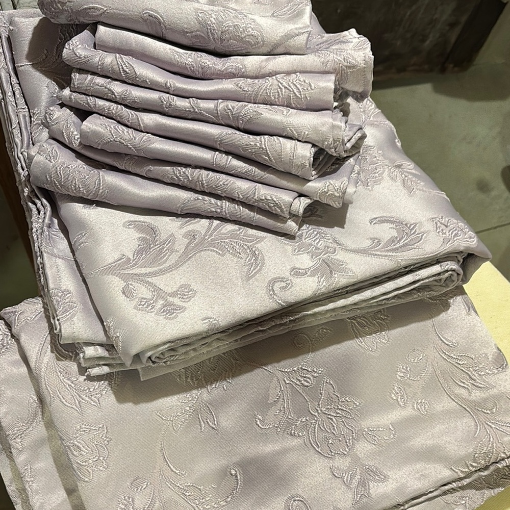 Lavender Floral Tablecloth Set